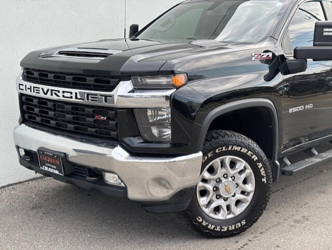 2022 Chevrolet SILVERADO 2500HD LT 4WD Z71 CREW CAB-SHORT BOX-LEATHER-CAM-TONNEAU Photo