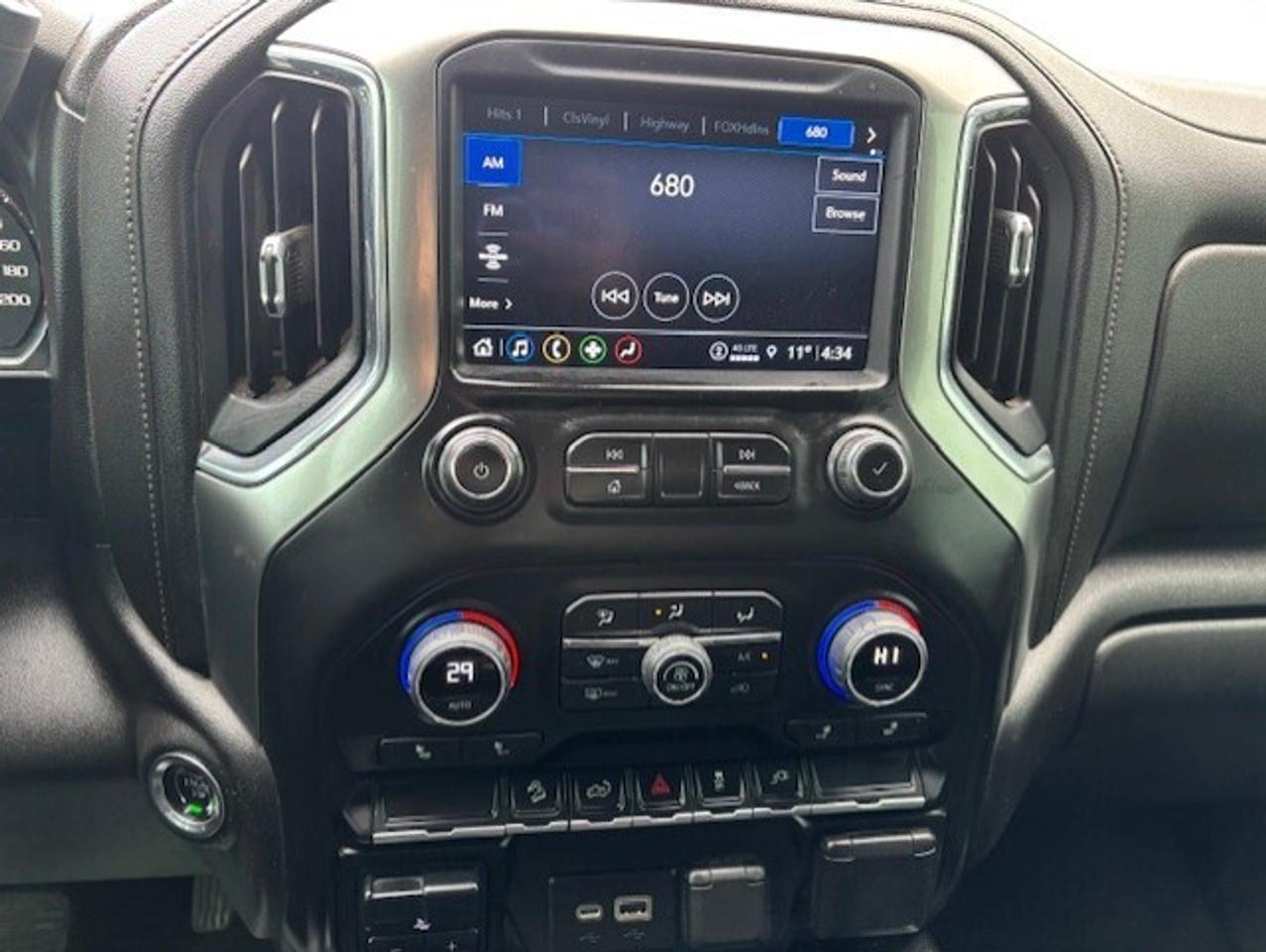 2022 Chevrolet SILVERADO 2500HD LT 4WD Z71 CREW CAB-SHORT BOX-LEATHER-CAM-TONNEAU Photo