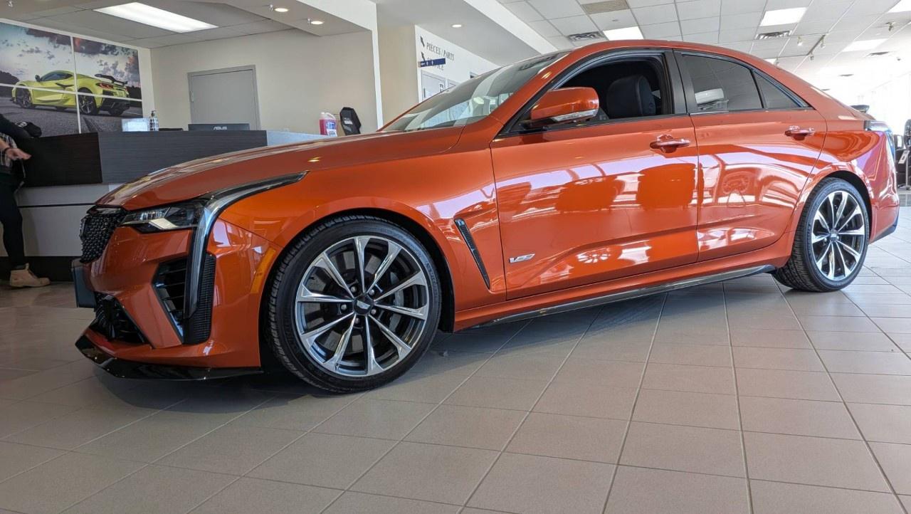 2023 Cadillac CT4-V 4dr Sdn Blackwing Photo0