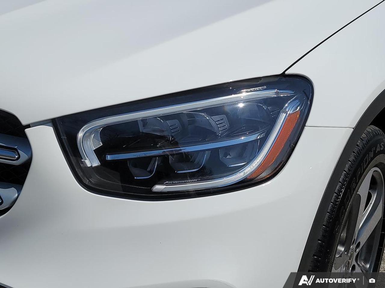 2021 Mercedes-Benz GLC300 LEATHER   LANE ASSIST   SMART DEVICE INTEGRATION Photo