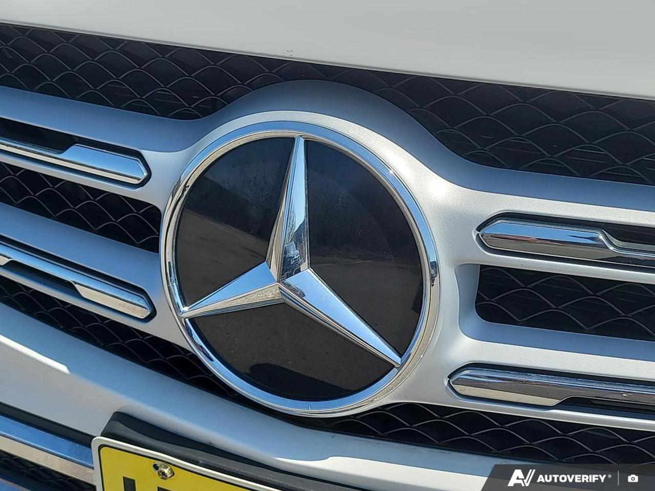 2021 Mercedes-Benz GLC300 LEATHER   LANE ASSIST   SMART DEVICE INTEGRATION Photo