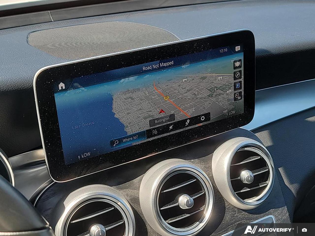 2021 Mercedes-Benz GLC300 LEATHER   LANE ASSIST   SMART DEVICE INTEGRATION Photo