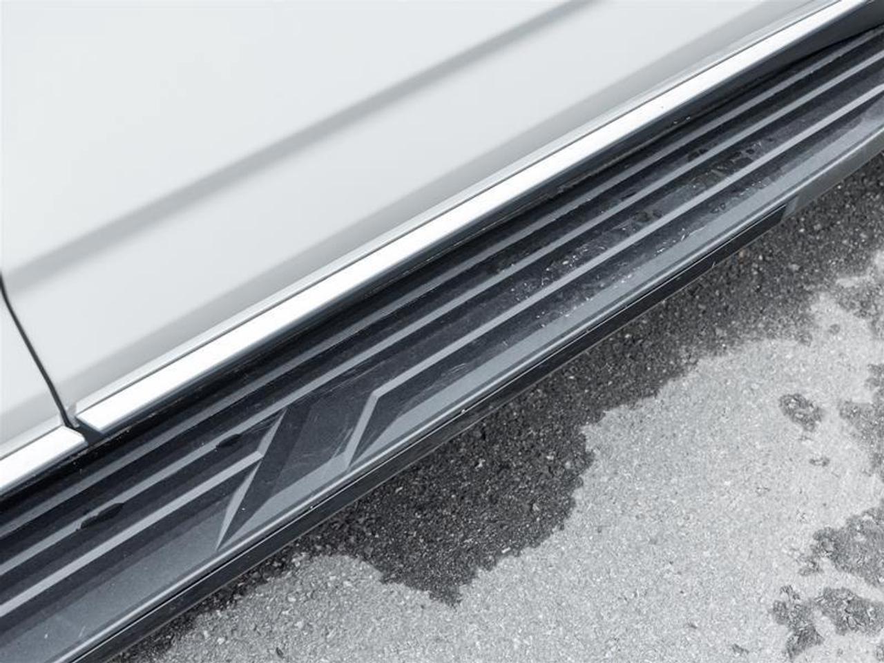 2022 Cadillac Escalade ESV Premium Luxury 4X4 Photo