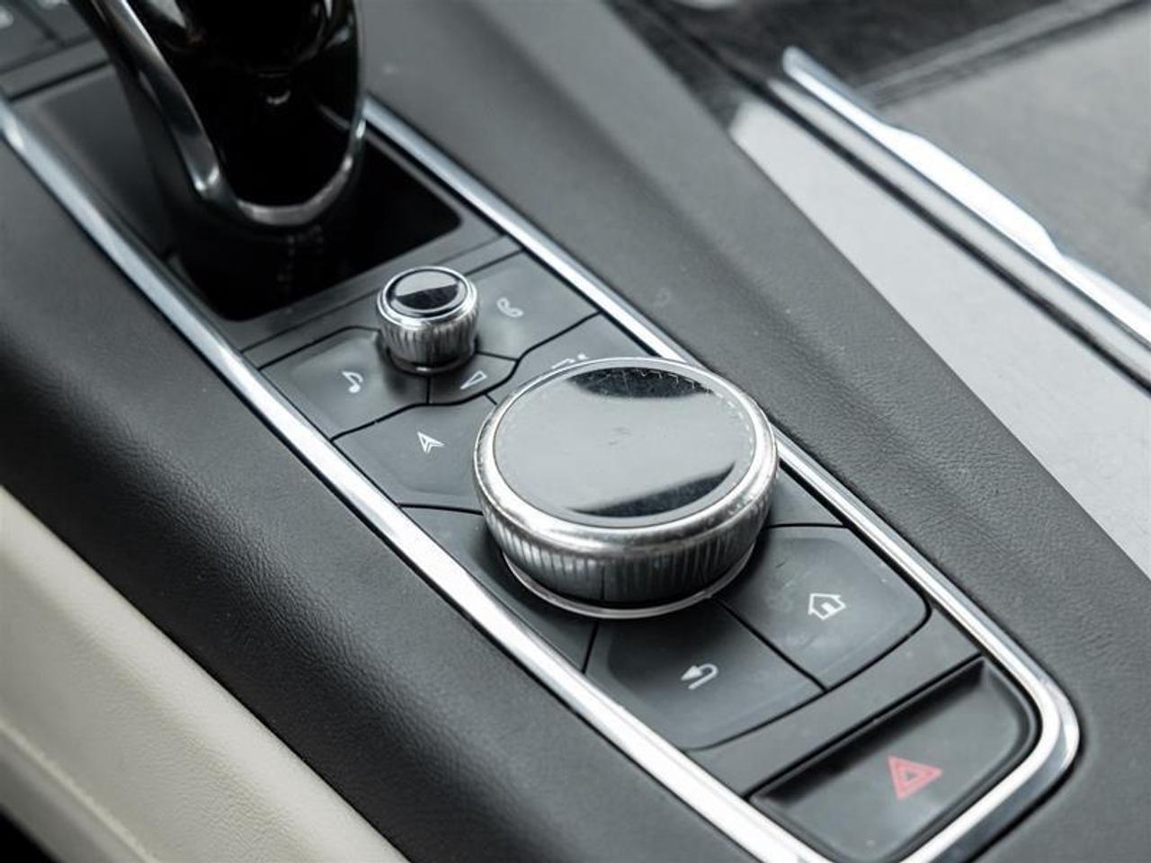 2022 Cadillac Escalade ESV Premium Luxury 4X4 Photo