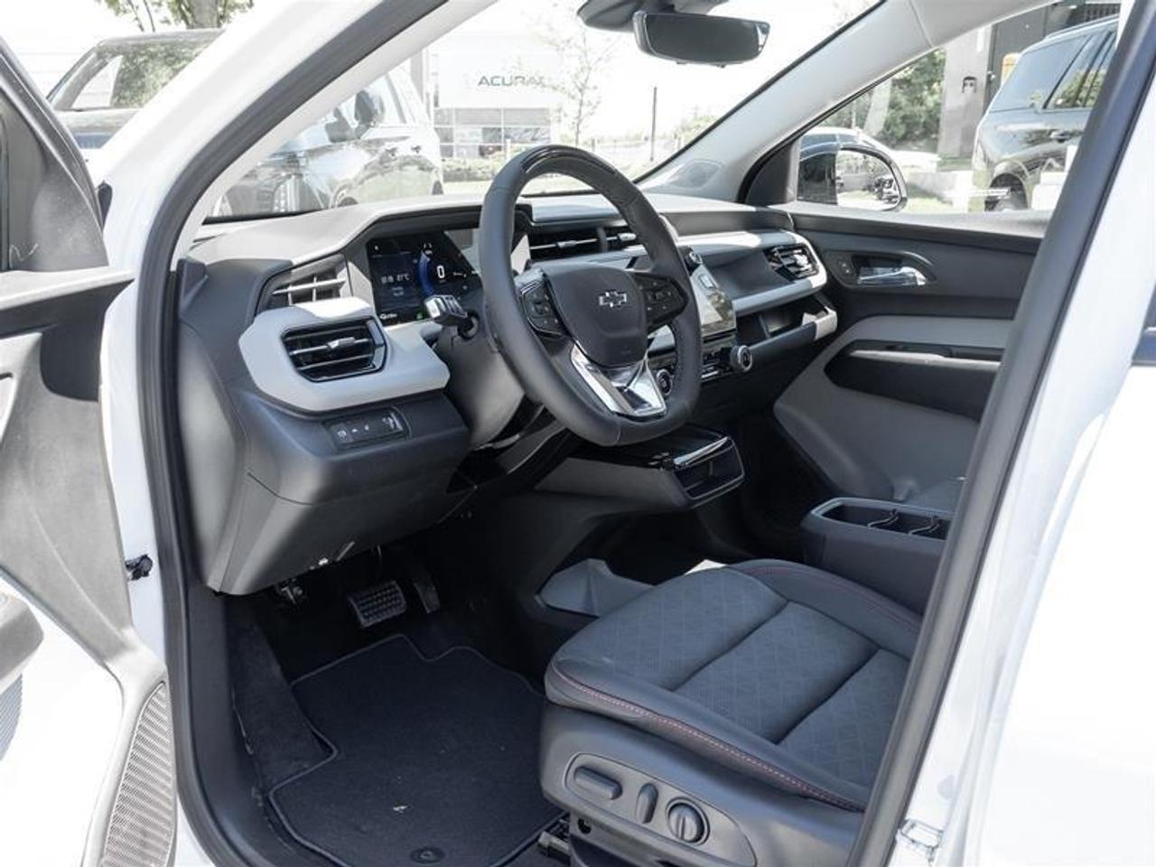 2027 Chevrolet Bolt RS 4dr Photo