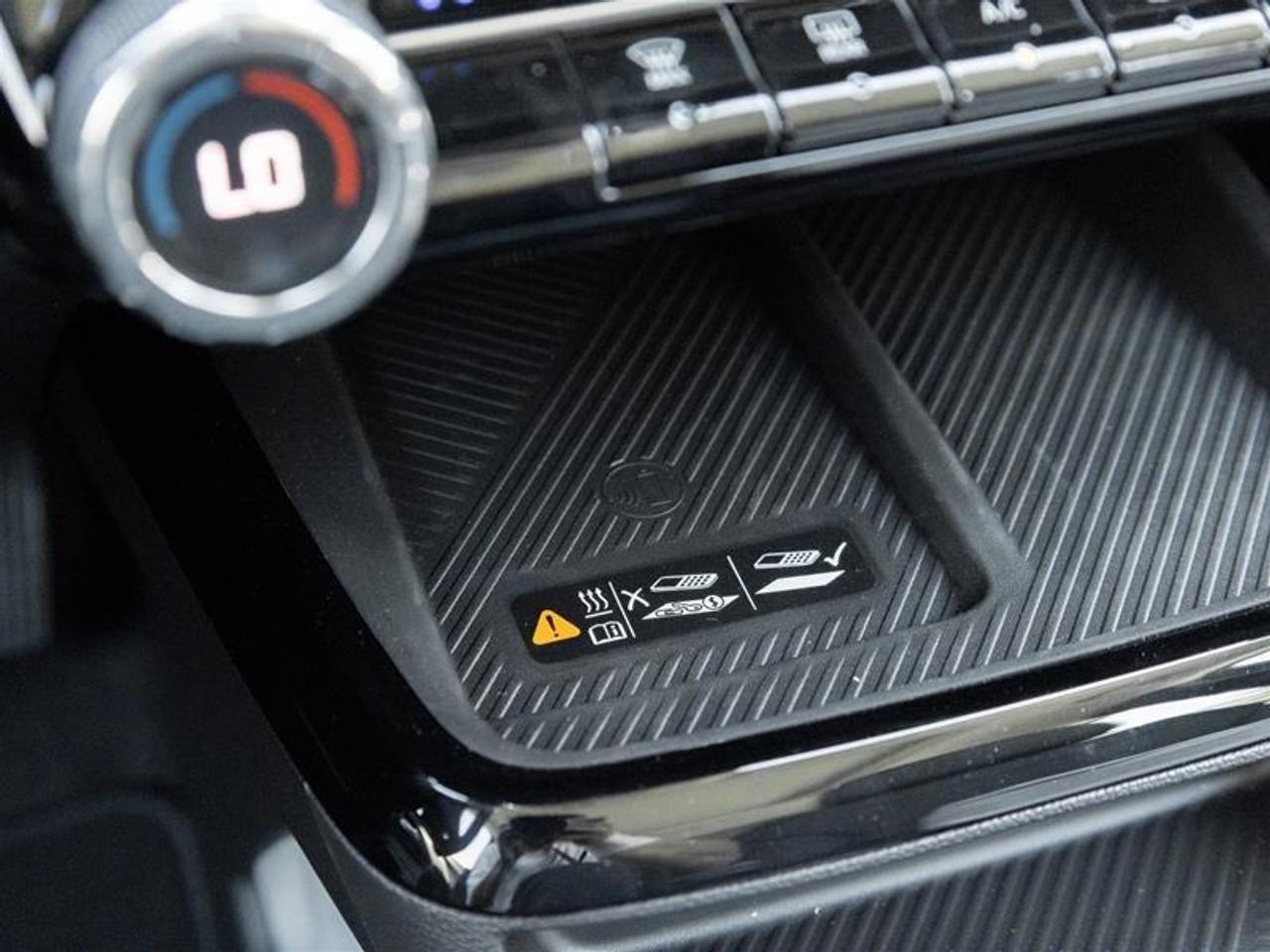 2027 Chevrolet Bolt RS 4dr Photo