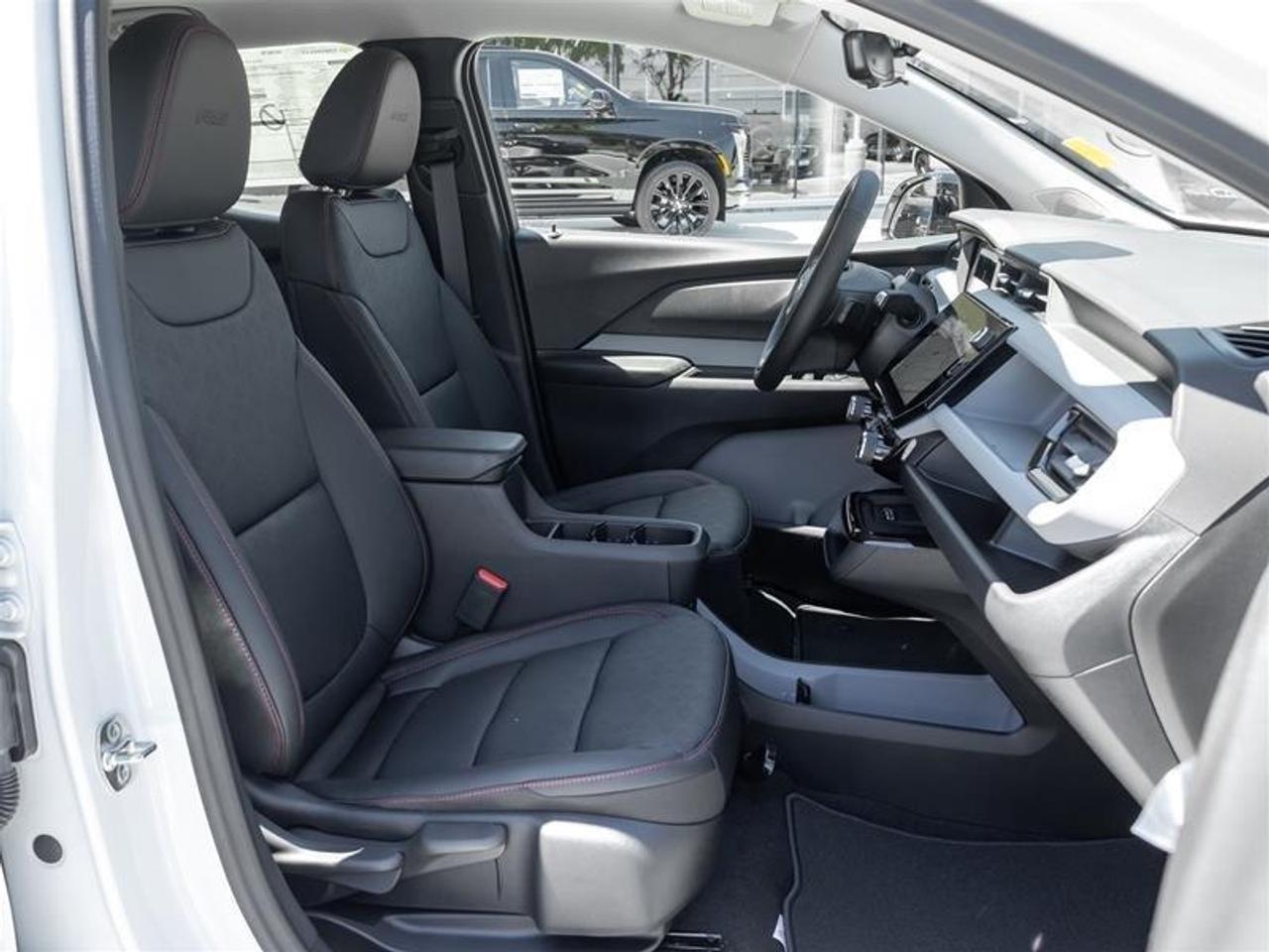 2027 Chevrolet Bolt RS 4dr Photo
