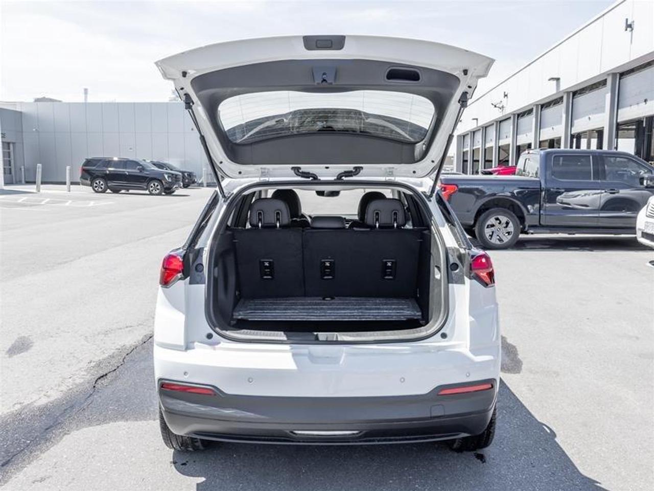 2027 Chevrolet Bolt RS 4dr Photo