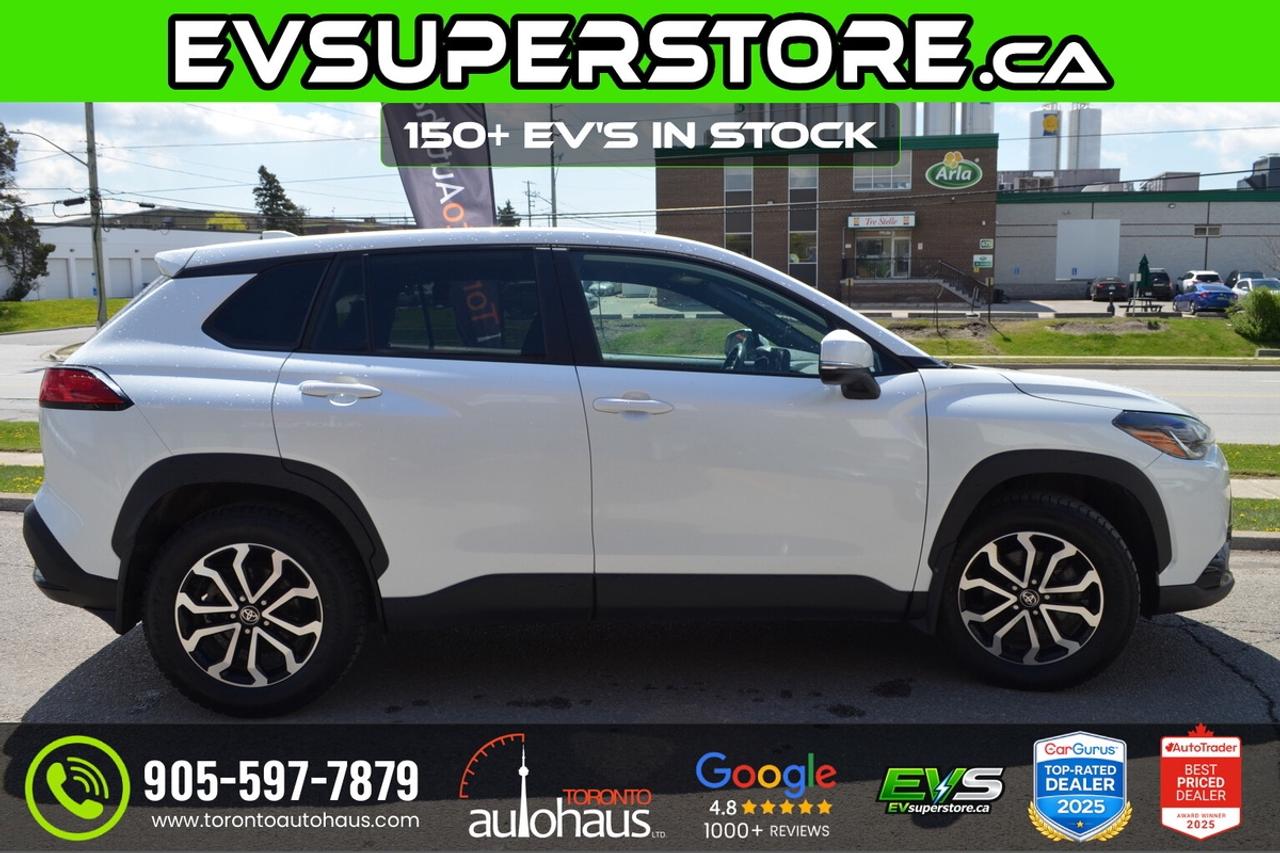2024 Toyota Corolla Cross SE I AWD I HYBRID Photo