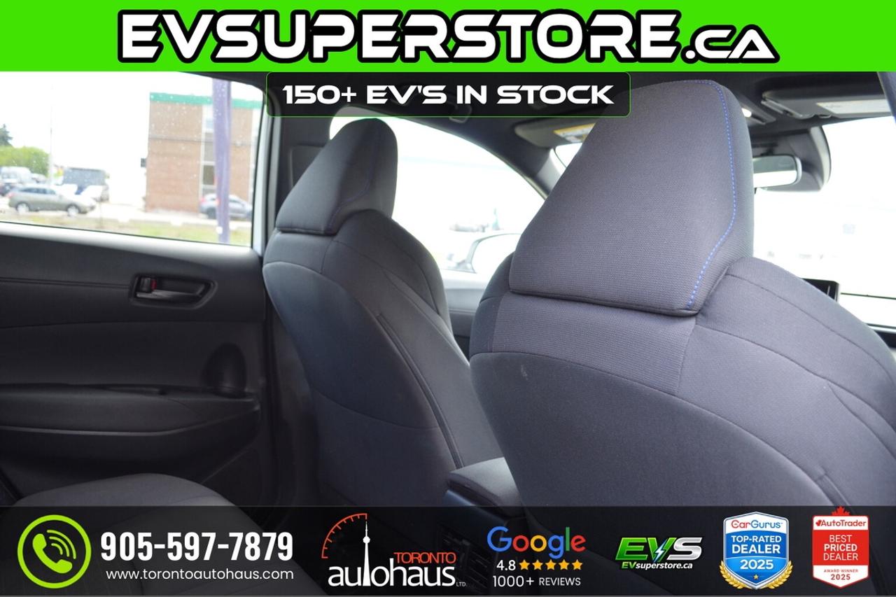 2024 Toyota Corolla Cross SE I AWD I HYBRID Photo