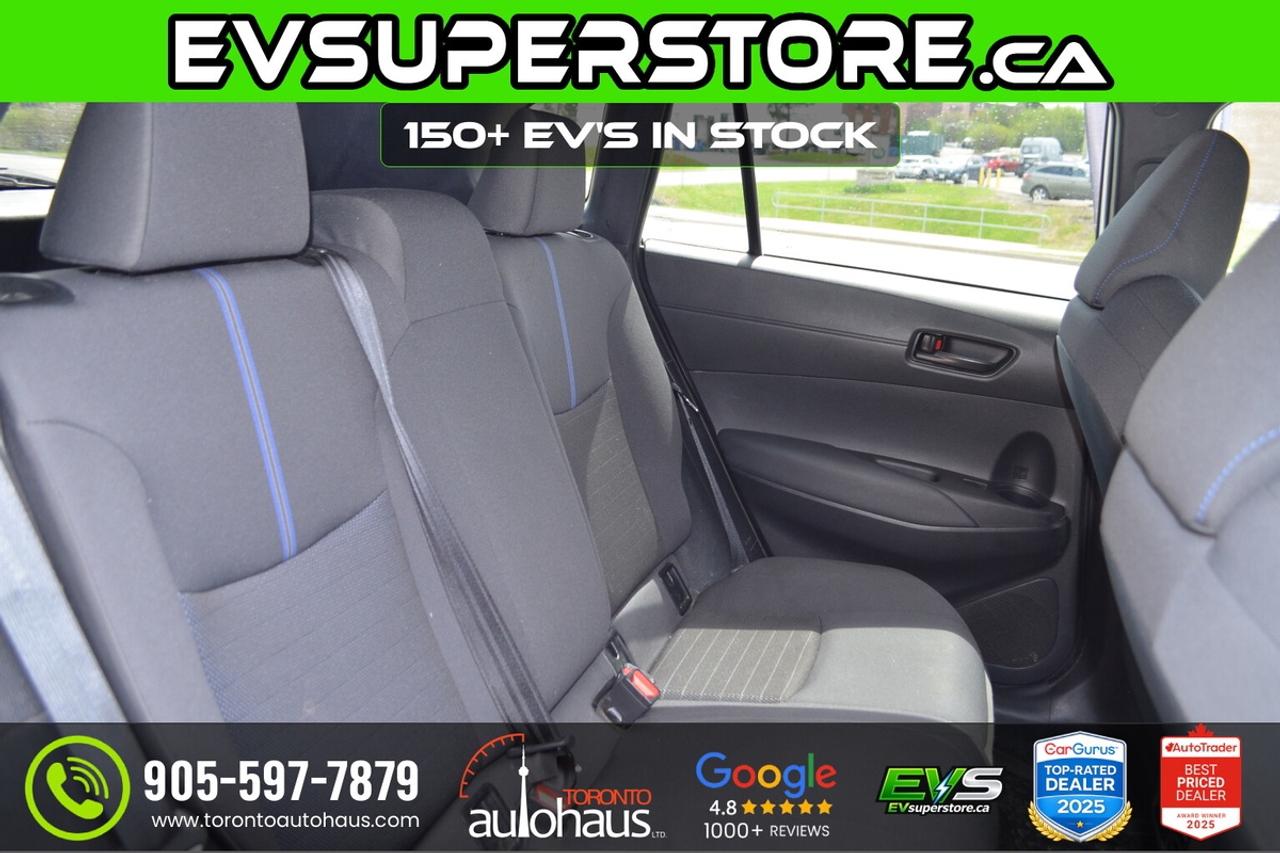 2024 Toyota Corolla Cross SE I AWD I HYBRID Photo