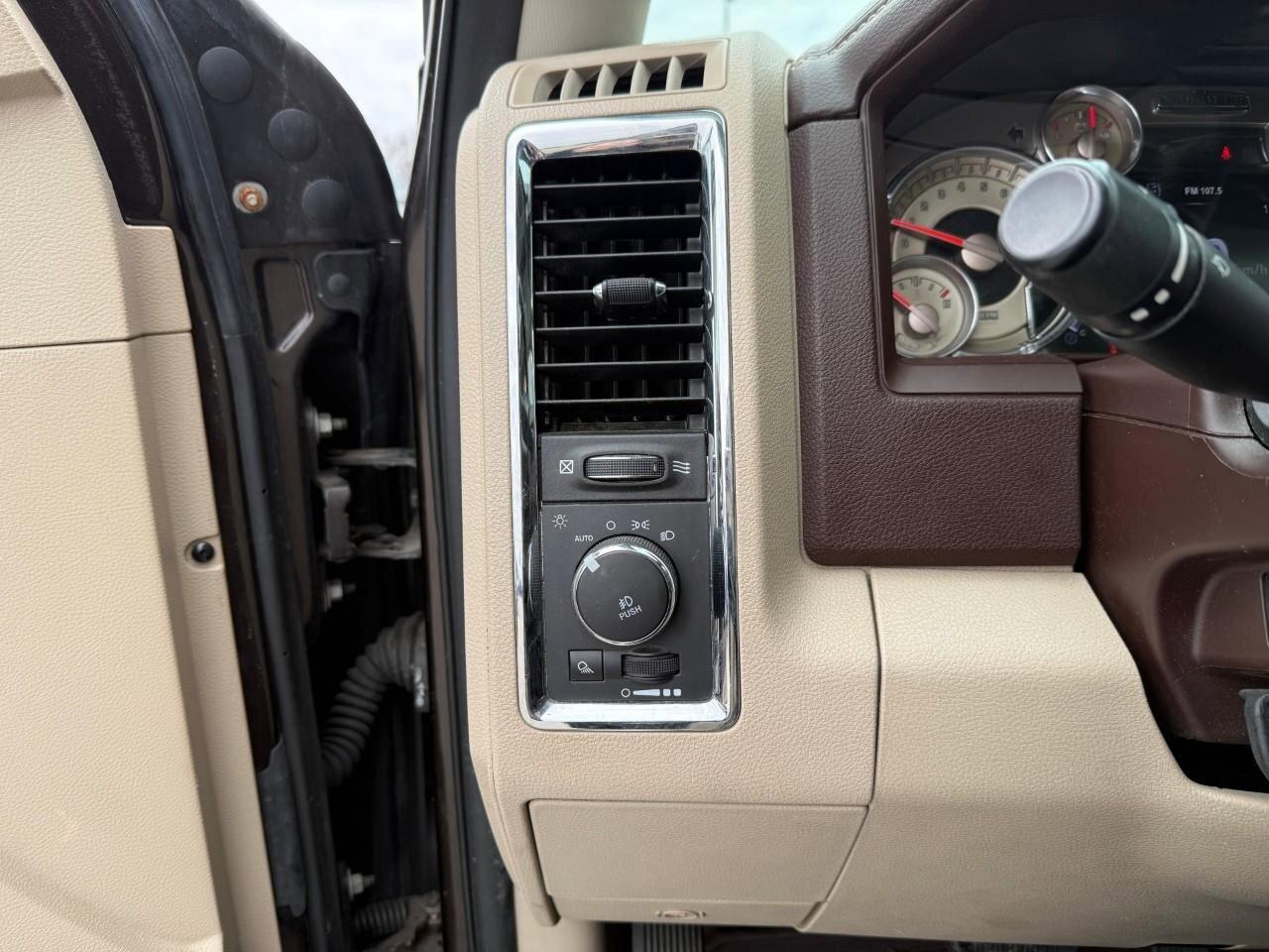 2017 RAM 1500  Photo