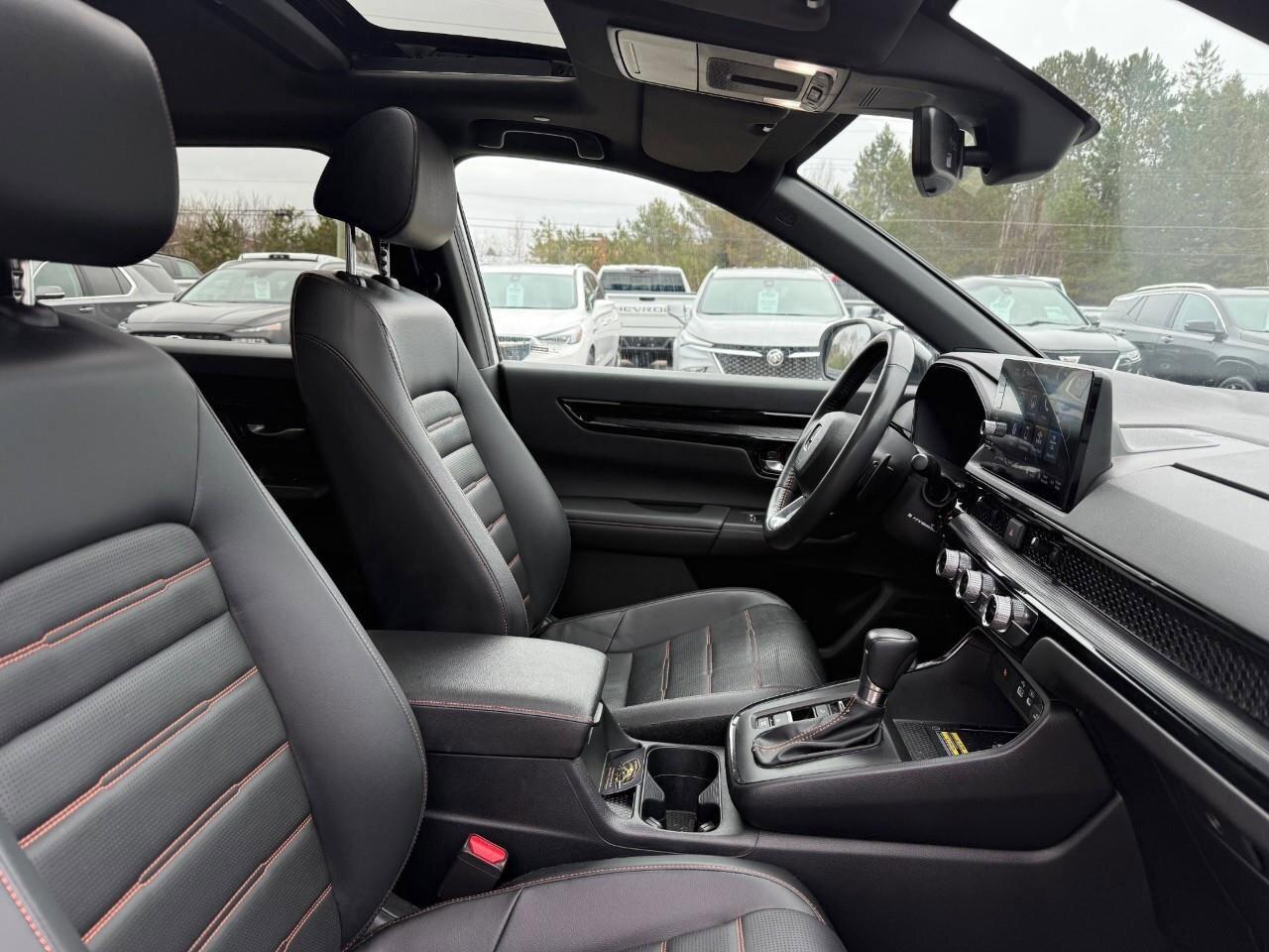 2023 Honda CR-V Hybrid Touring HYBRID. SUNROOF. ALL WEATHER MATS. CERTIFI Photo