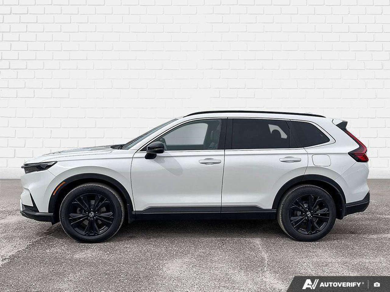 2023 Honda CR-V HYBRID. SUNROOF. ALL WEATHER MATS. CERTIFIED. Photo5