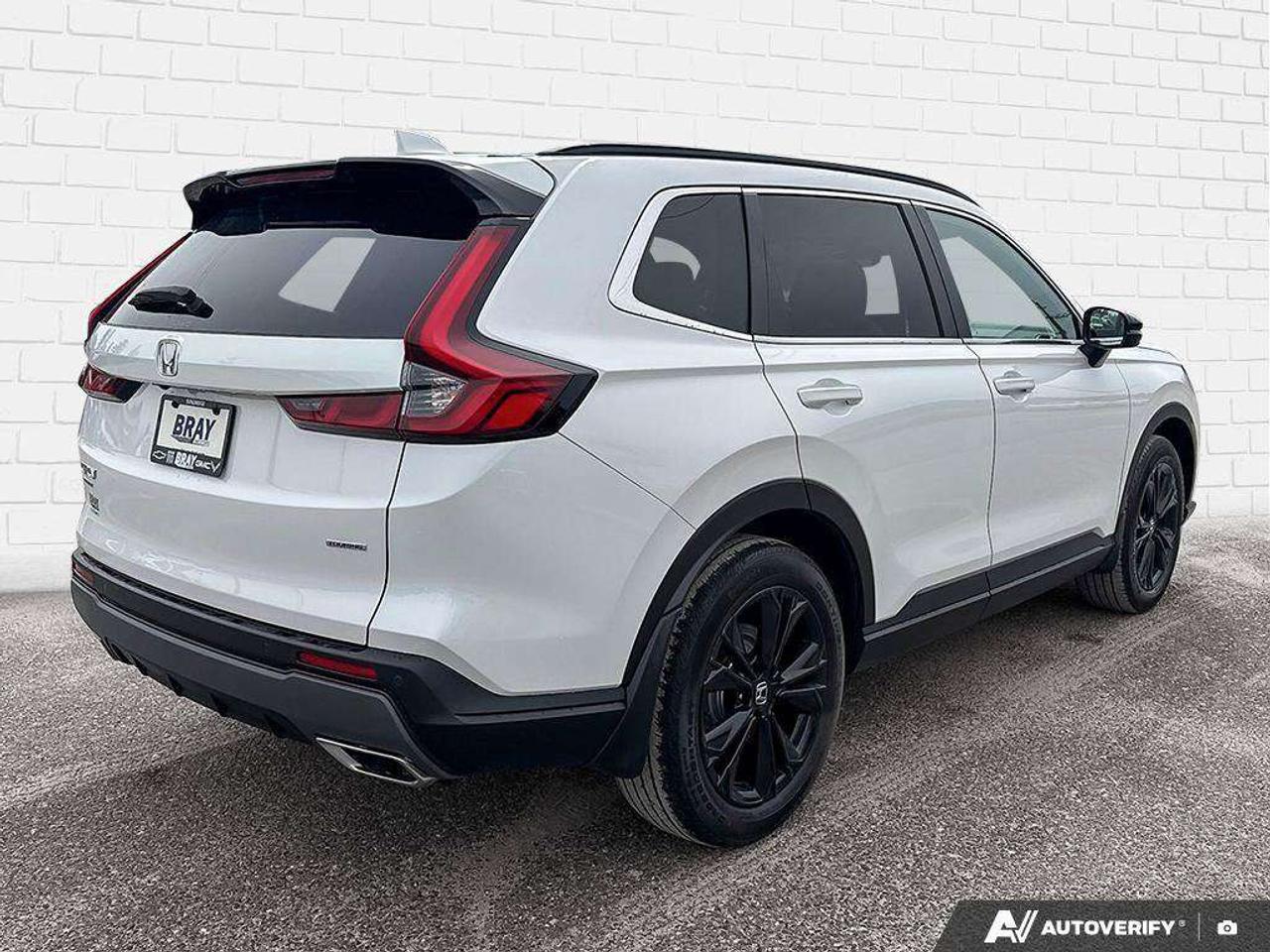 2023 Honda CR-V HYBRID. SUNROOF. ALL WEATHER MATS. CERTIFIED. Photo