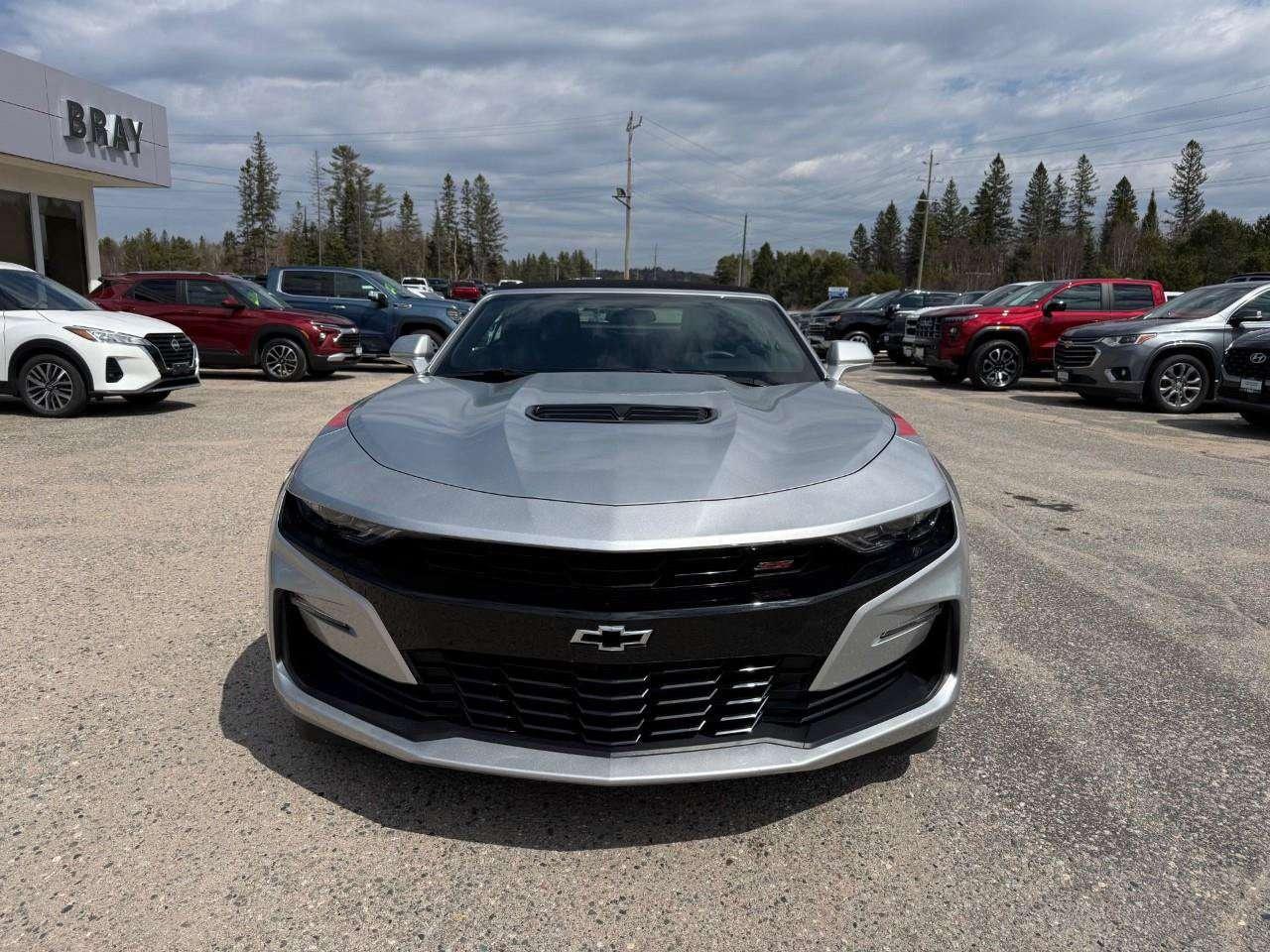 2019 Chevrolet Camaro K & N PREFORMANCE AIR INTAKE. PERFORMANCE EXHAUST. CONVERTIBLE. CERTIFIED. Photo5