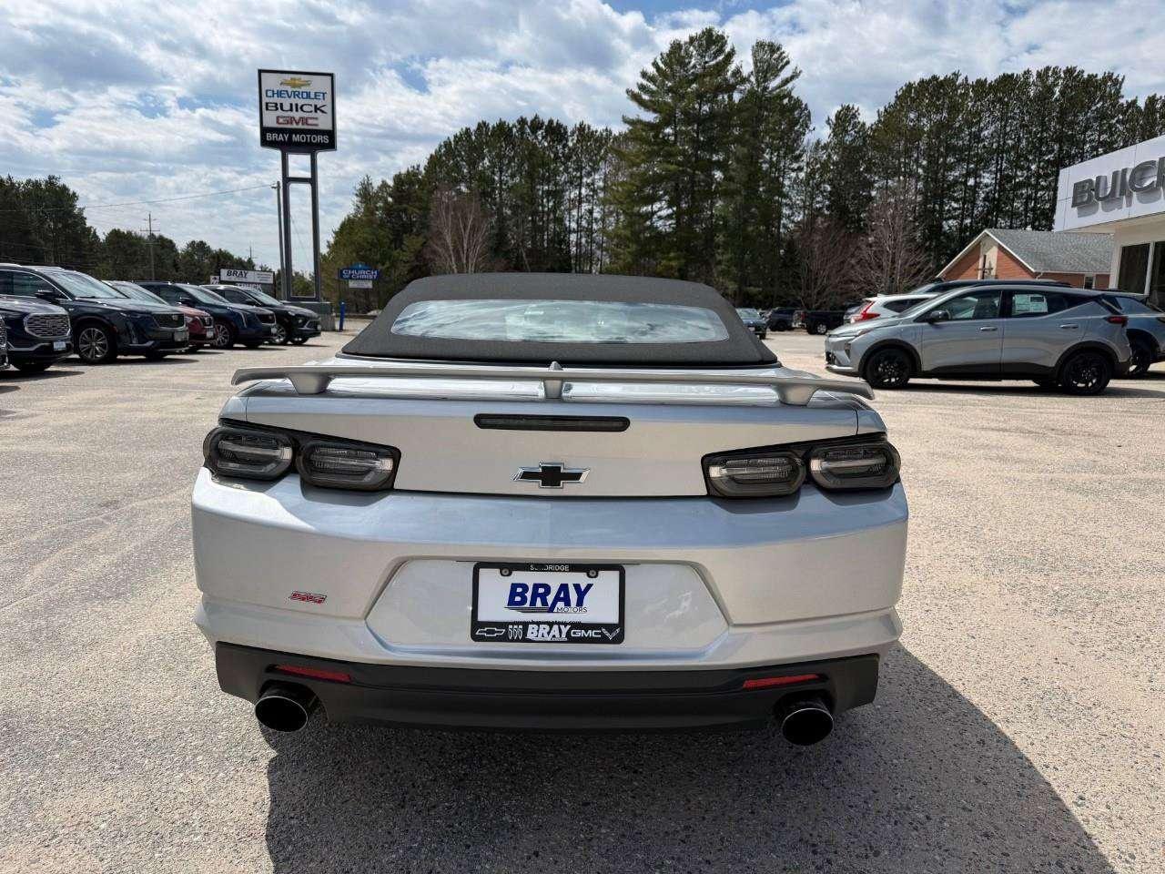 2019 Chevrolet Camaro K & N PREFORMANCE AIR INTAKE. PERFORMANCE EXHAUST. CONVERTIBLE. CERTIFIED. Photo4