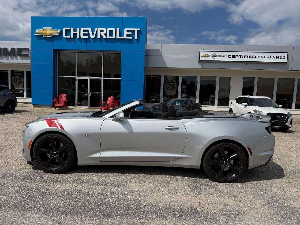 2019 Chevrolet Camaro K & N PREFORMANCE AIR INTAKE. PERFORMANCE EXHAUST. CONVERTIBLE. CERTIFIED. Photo