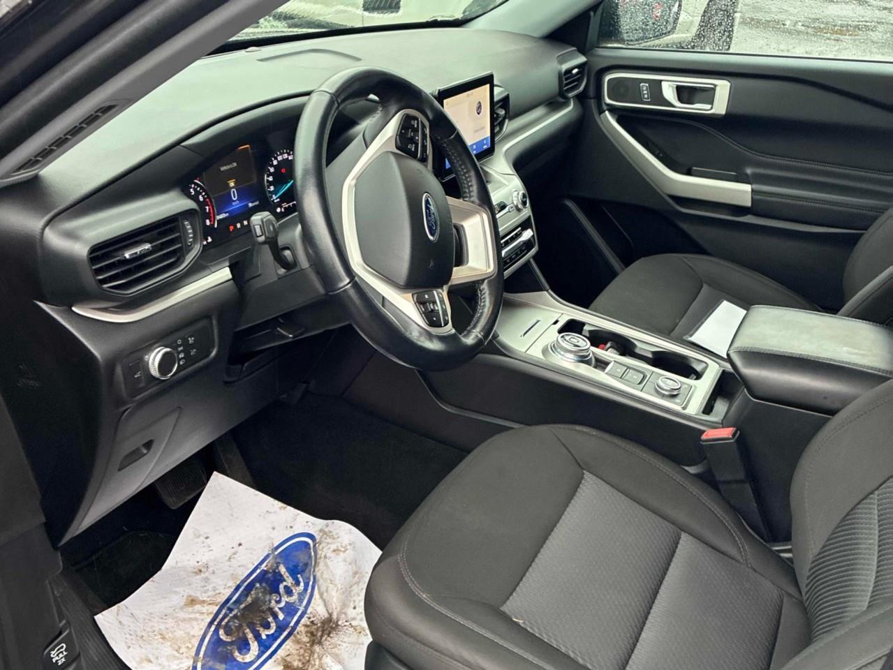 2022 Ford Explorer XLT 4DR 4X4 Photo