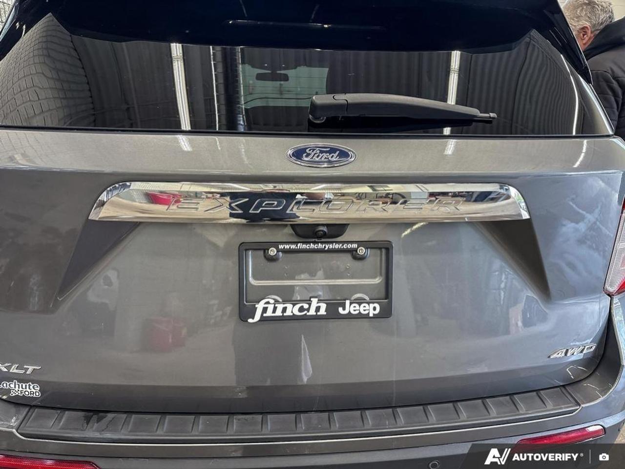 2022 Ford Explorer XLT 4DR 4X4 Photo