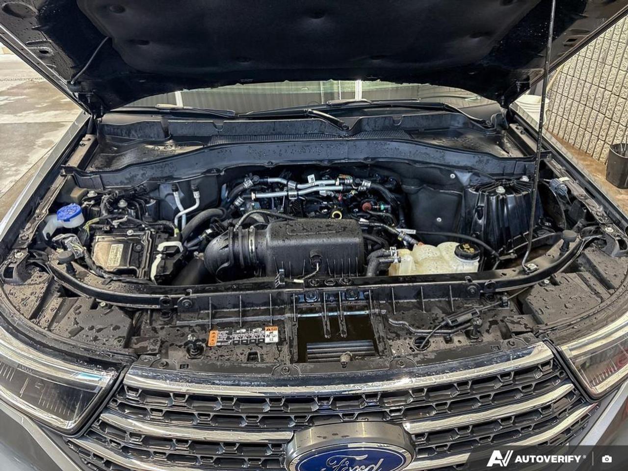 2022 Ford Explorer XLT 4DR 4X4 Photo