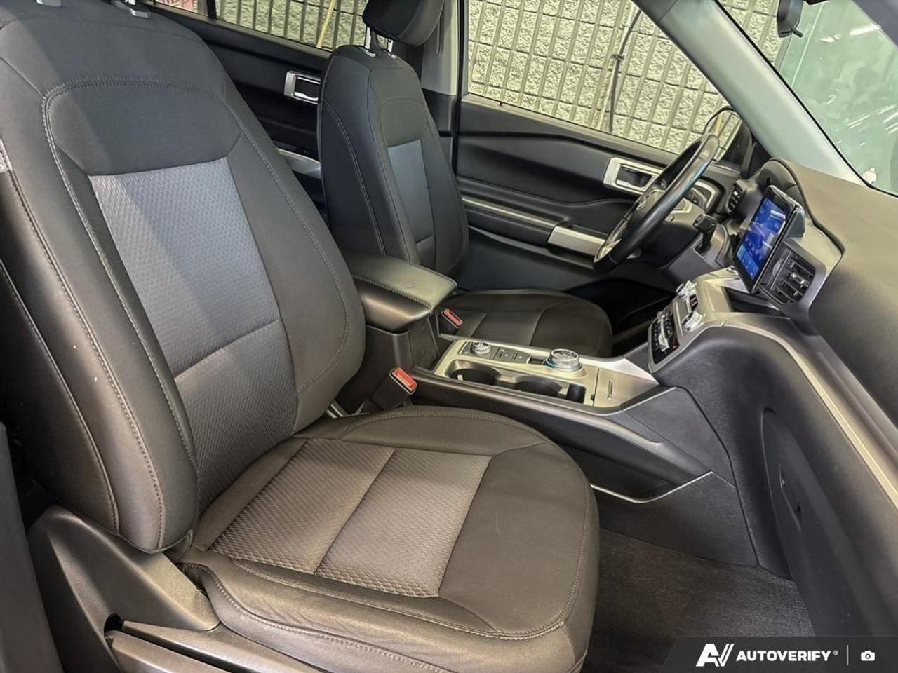 2022 Ford Explorer XLT 4DR 4X4 Photo
