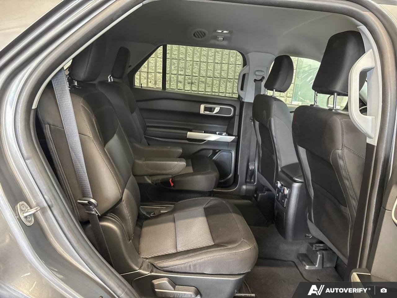 2022 Ford Explorer XLT 4DR 4X4 Photo