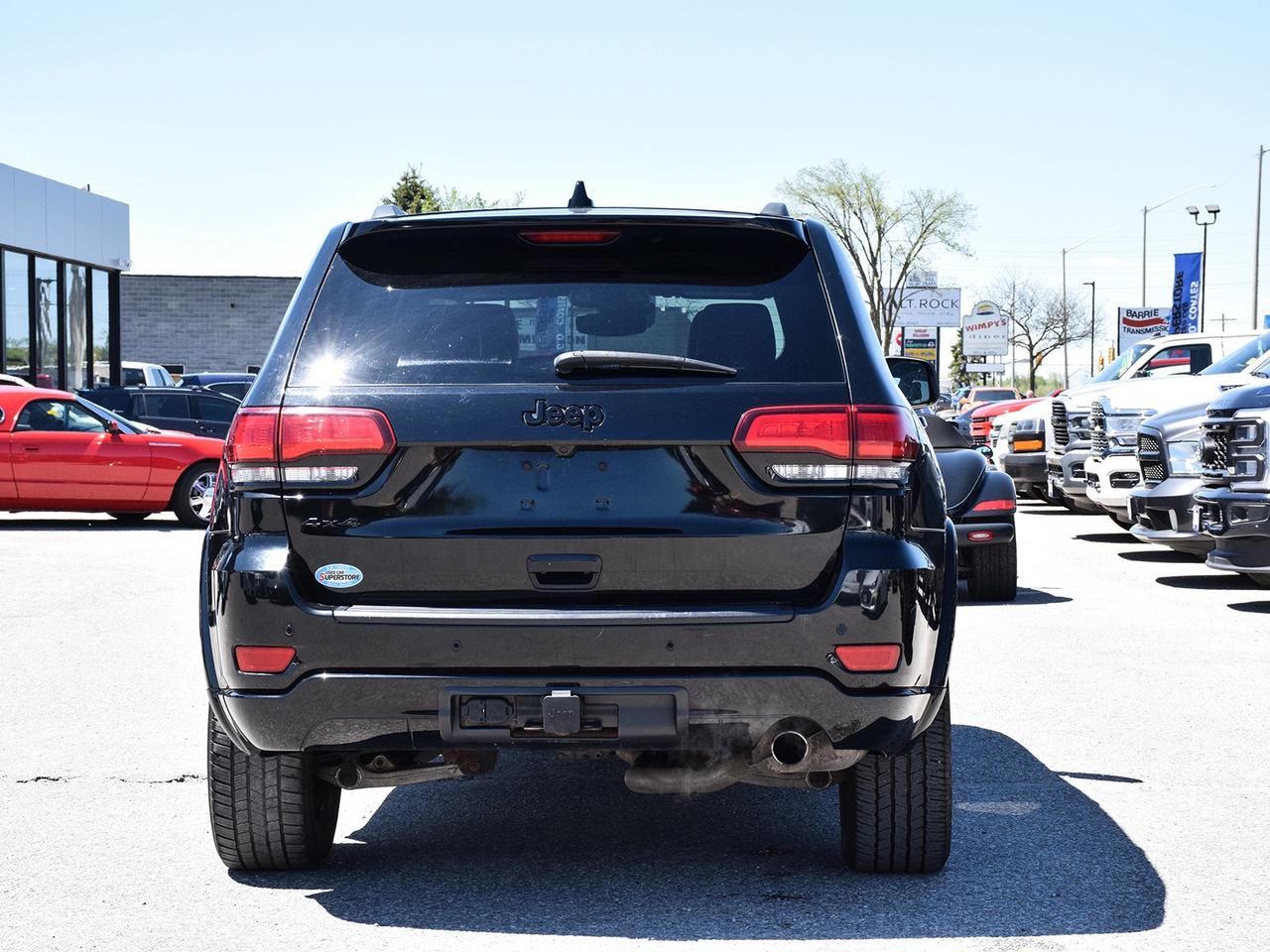 2020 Jeep Grand Cherokee Laredo 4x4 ~Nav ~Leather ~Sunroof ~Blind Spot ~Cam Photo