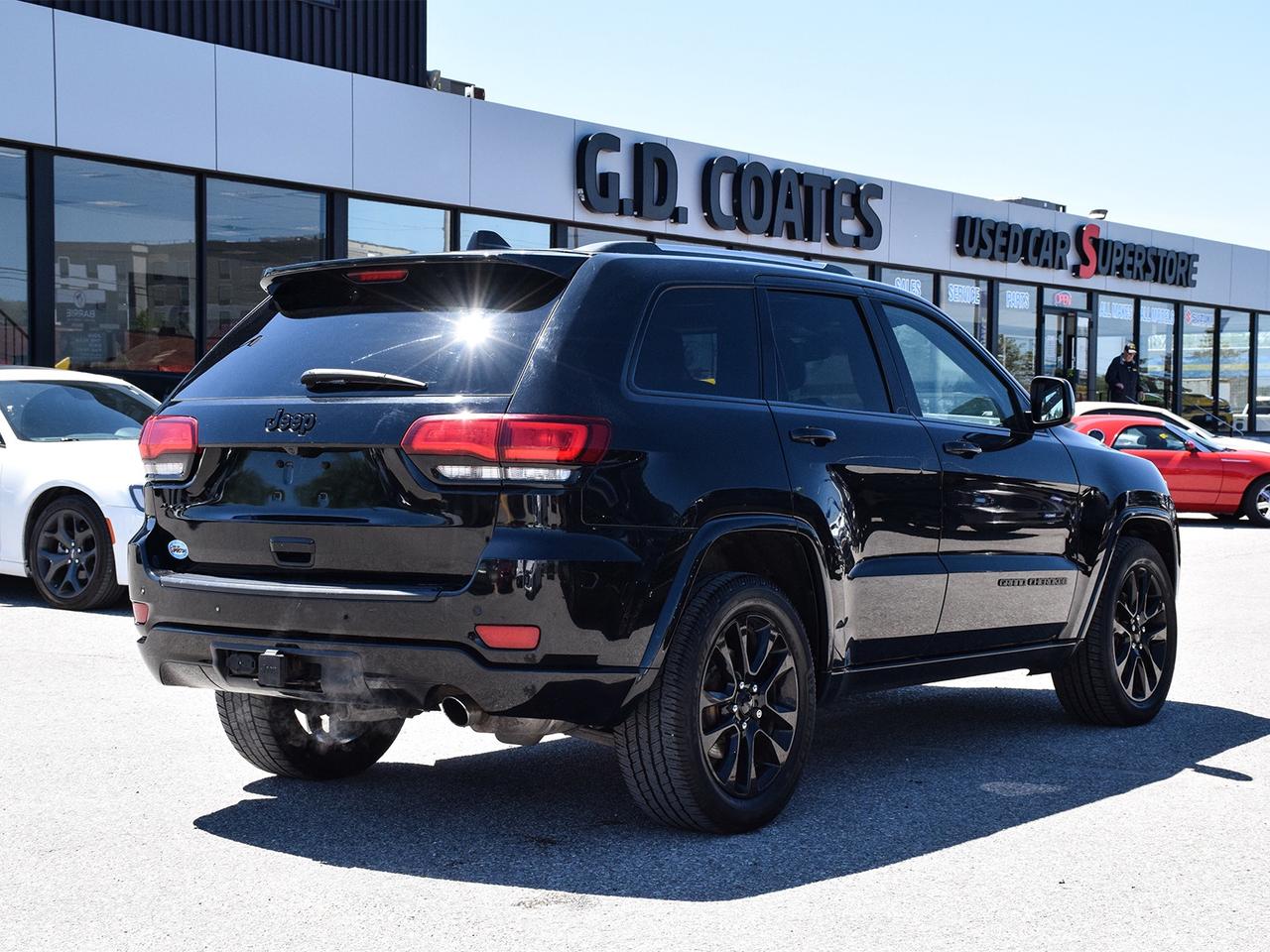 2020 Jeep Grand Cherokee Laredo 4x4 ~Nav ~Leather ~Sunroof ~Blind Spot ~Cam Photo