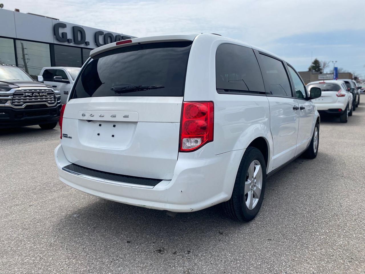 2018 Dodge Grand Caravan SE ~Heated Mirrors ~Alloys ~Stow 'N Go ~A/C Photo