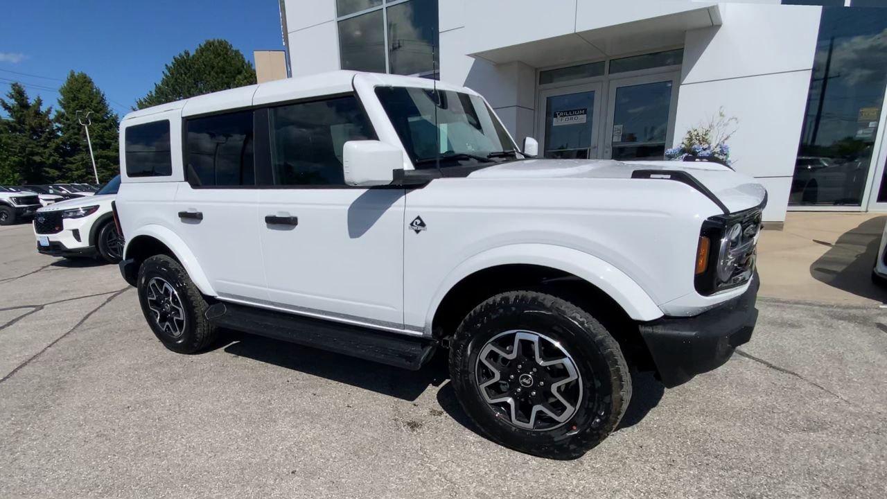 2026 Ford Bronco Outer Banks Photo