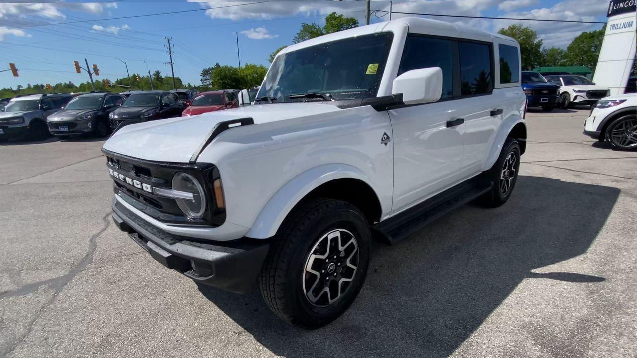 2026 Ford Bronco Outer Banks Photo