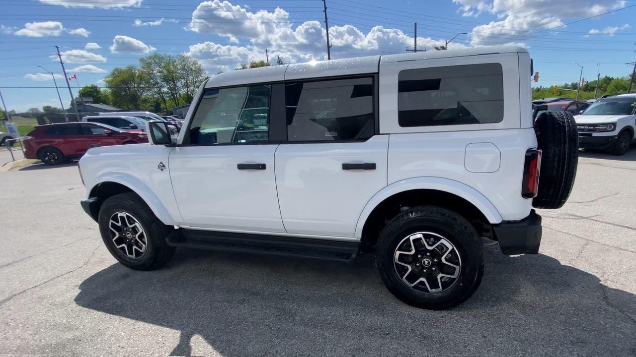 2026 Ford Bronco Outer Banks Photo
