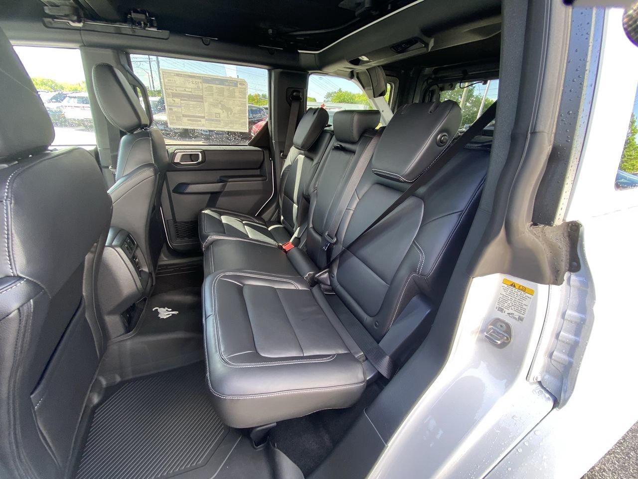 2026 Ford Bronco Outer Banks Photo