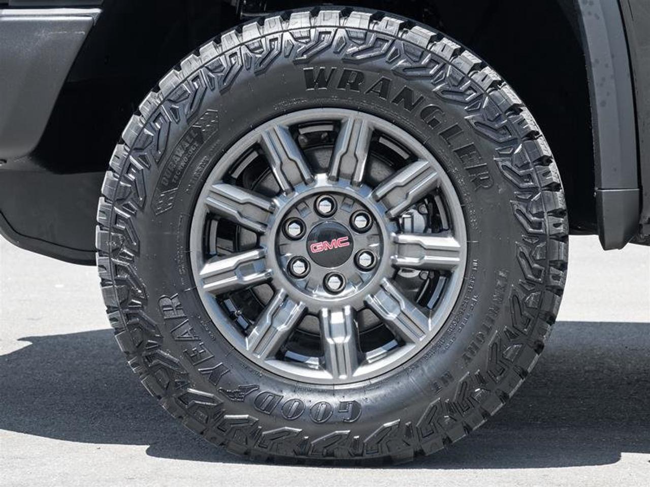 2026 GMC Sierra 1500 AT4X Photo