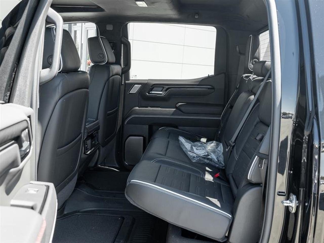 2026 GMC Sierra 1500 AT4X Photo