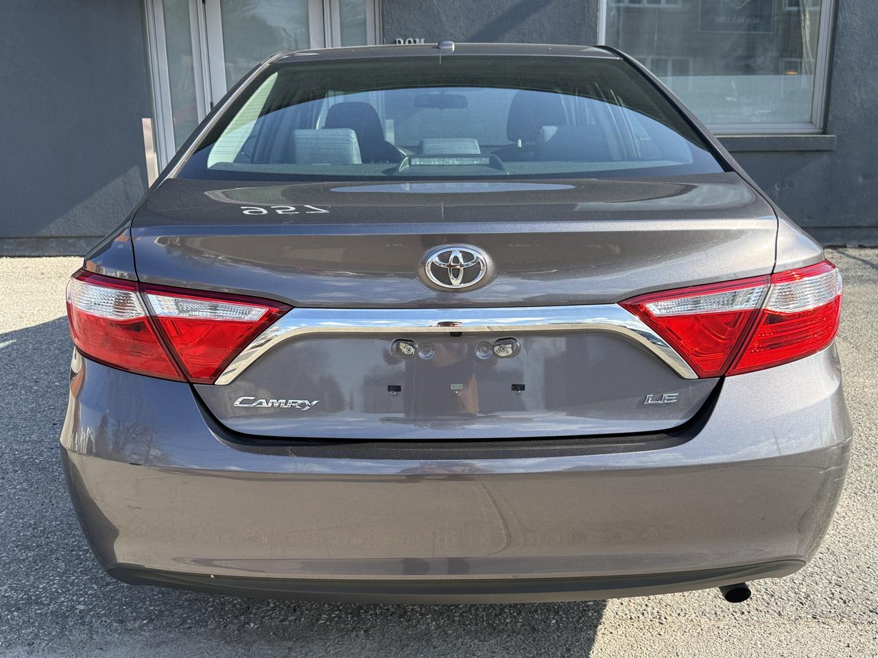 2015 Toyota Camry LE Photo