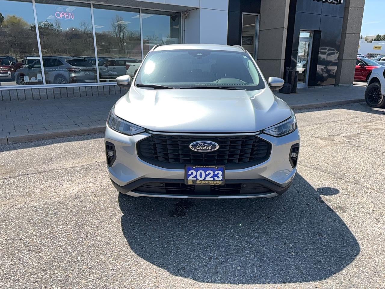 2023 Ford Escape PLUG IN HYBRID! LOADED, FACTORY HITCH! 700A PACK! Photo1