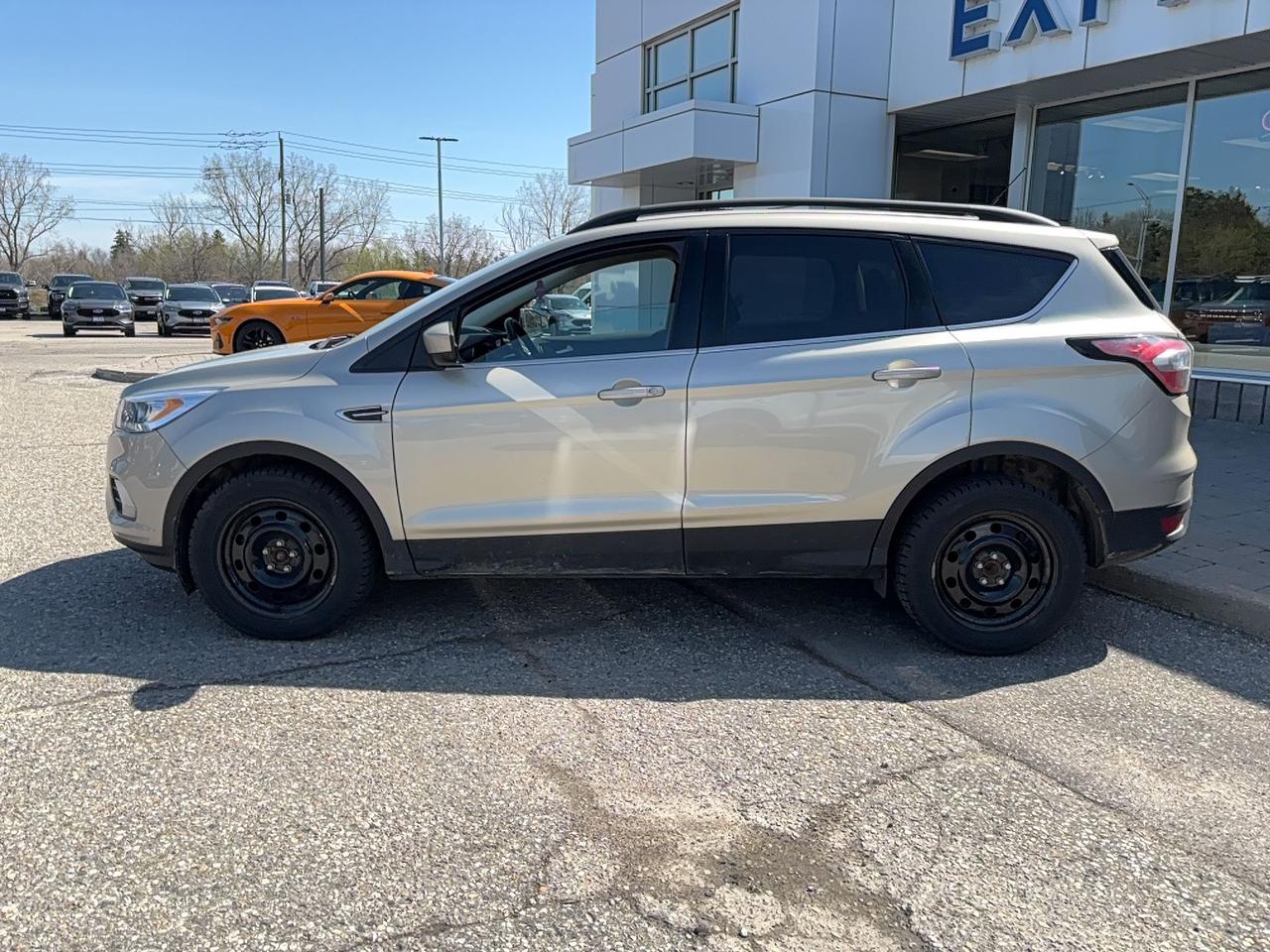 2018 Ford Escape SEL, POWER LIFTGATE, HEATED SEATS, LOCAL TRADE! Photo