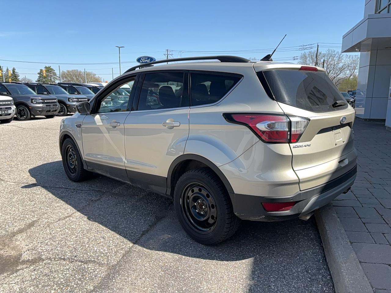 2018 Ford Escape SEL, POWER LIFTGATE, HEATED SEATS, LOCAL TRADE! Photo
