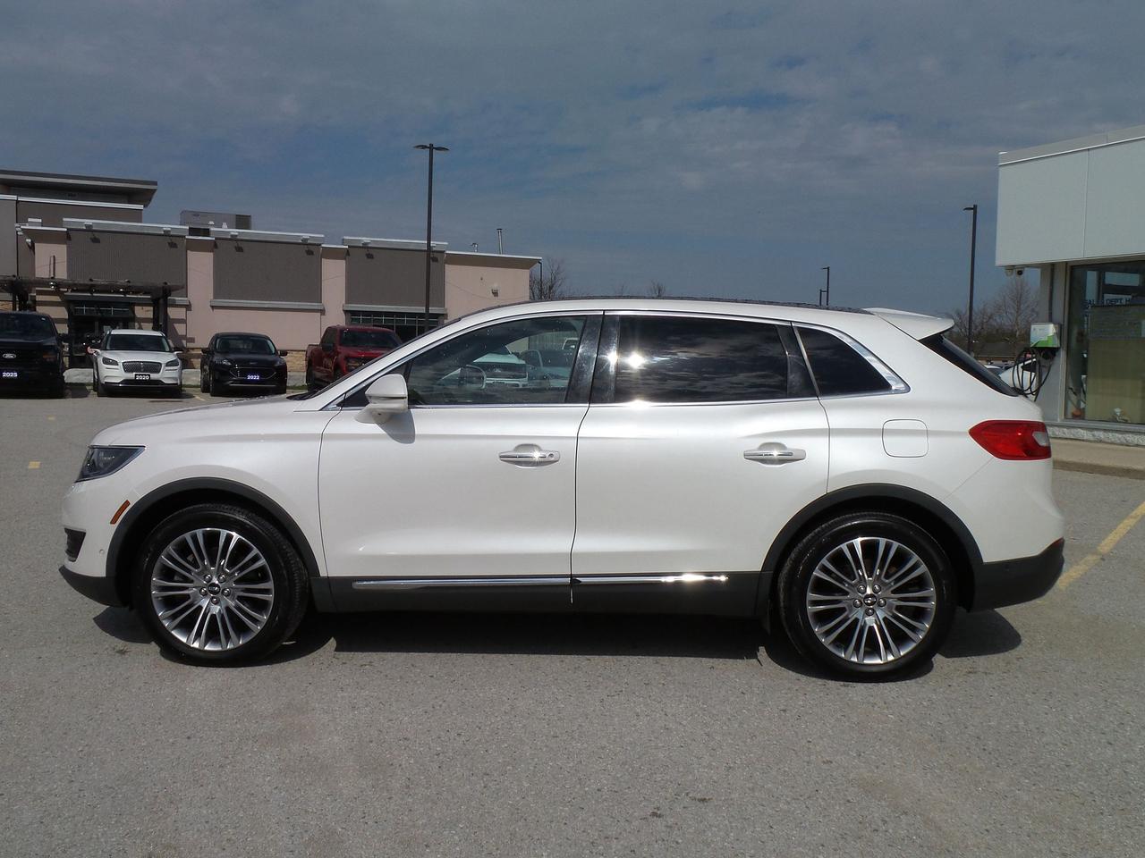 2018 Lincoln MKX UPGRADED 3.7L ENGINE, MOONROOF, TECH, 20'S! Photo