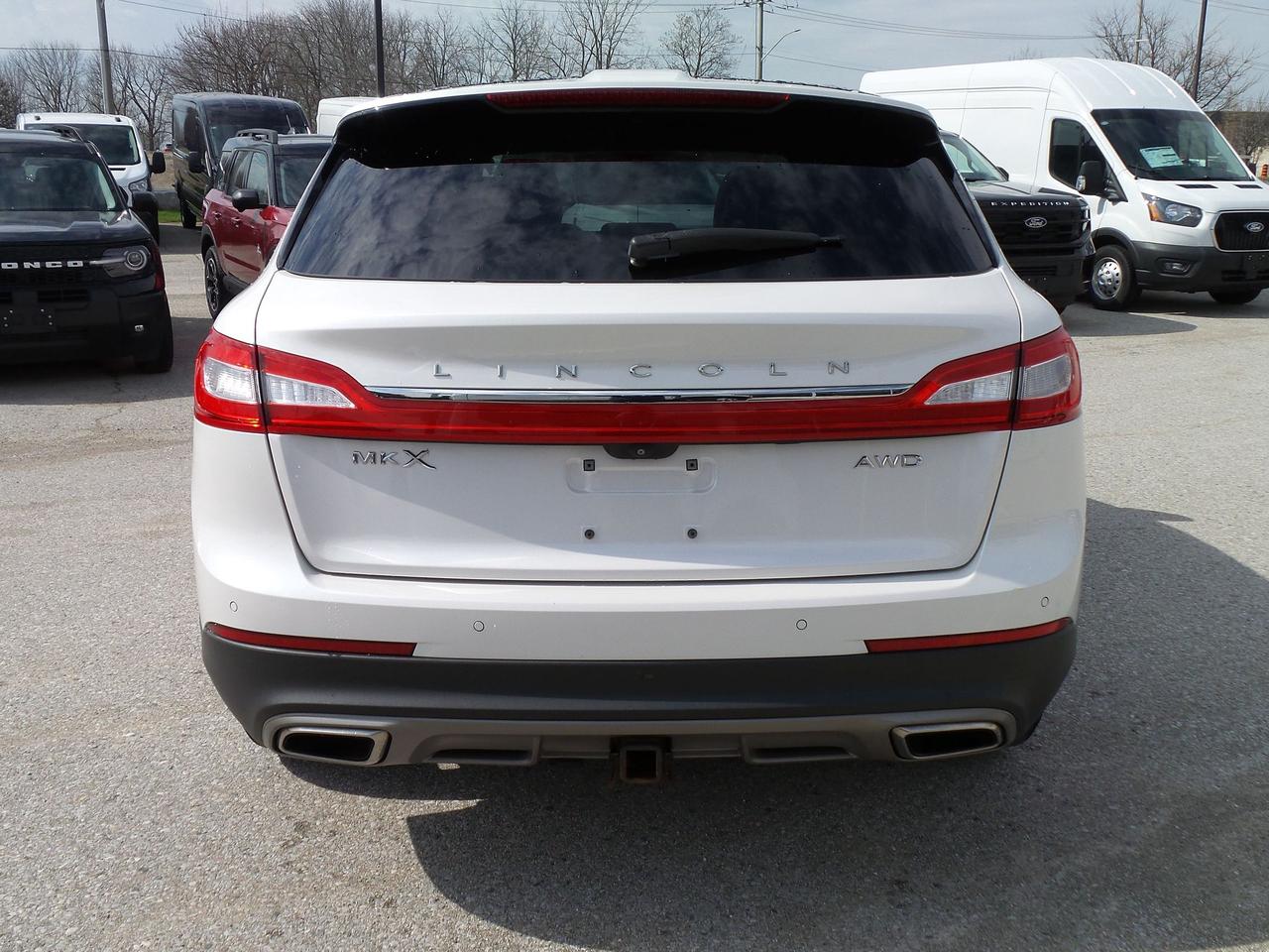 2018 Lincoln MKX UPGRADED 3.7L ENGINE, MOONROOF, TECH, 20'S! Photo