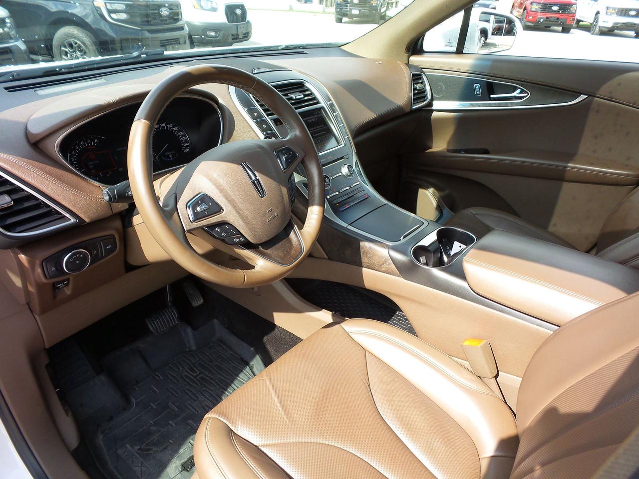2018 Lincoln MKX UPGRADED 3.7L ENGINE, MOONROOF, TECH, 20'S! Photo