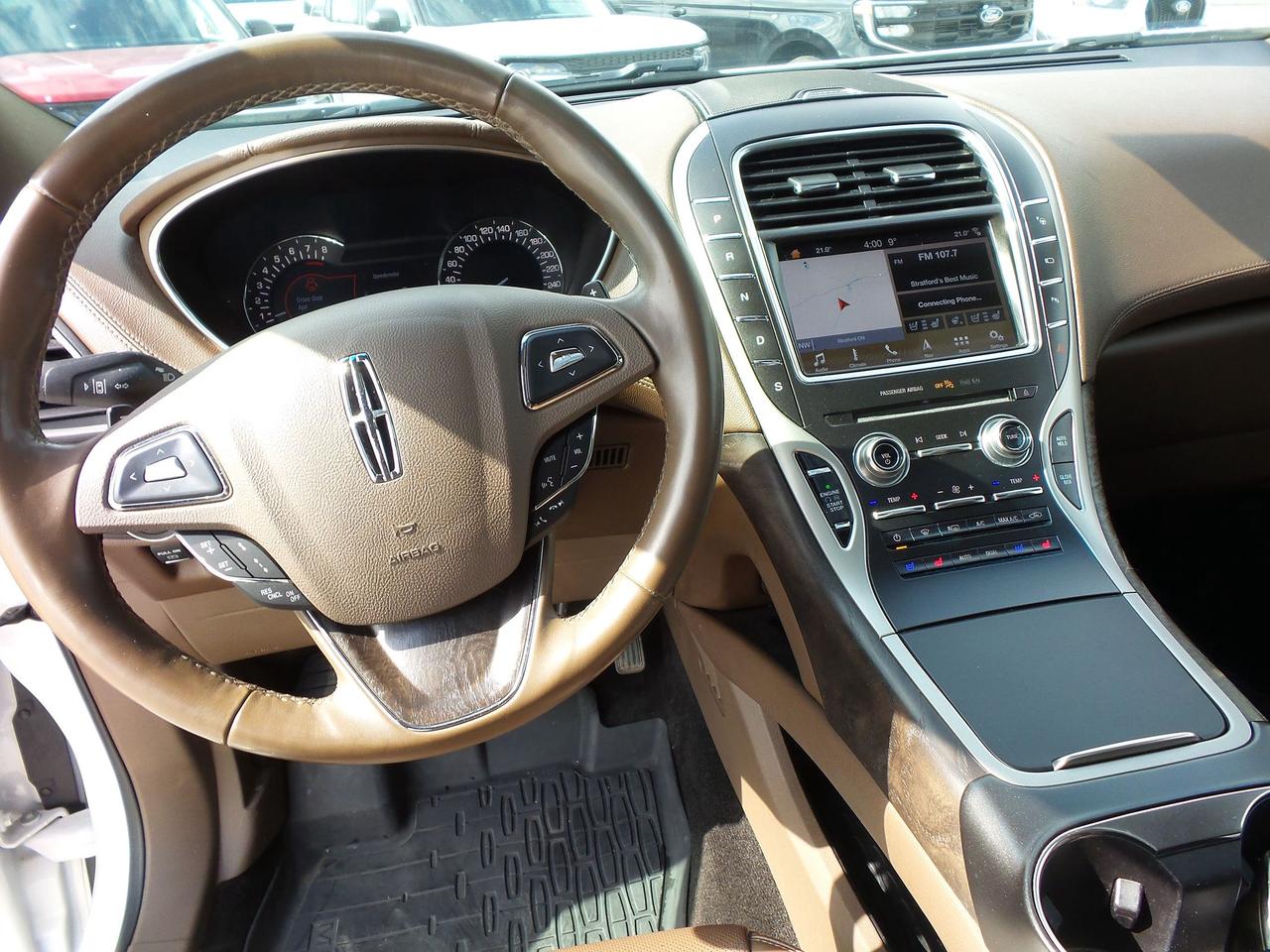 2018 Lincoln MKX UPGRADED 3.7L ENGINE, MOONROOF, TECH, 20'S! Photo