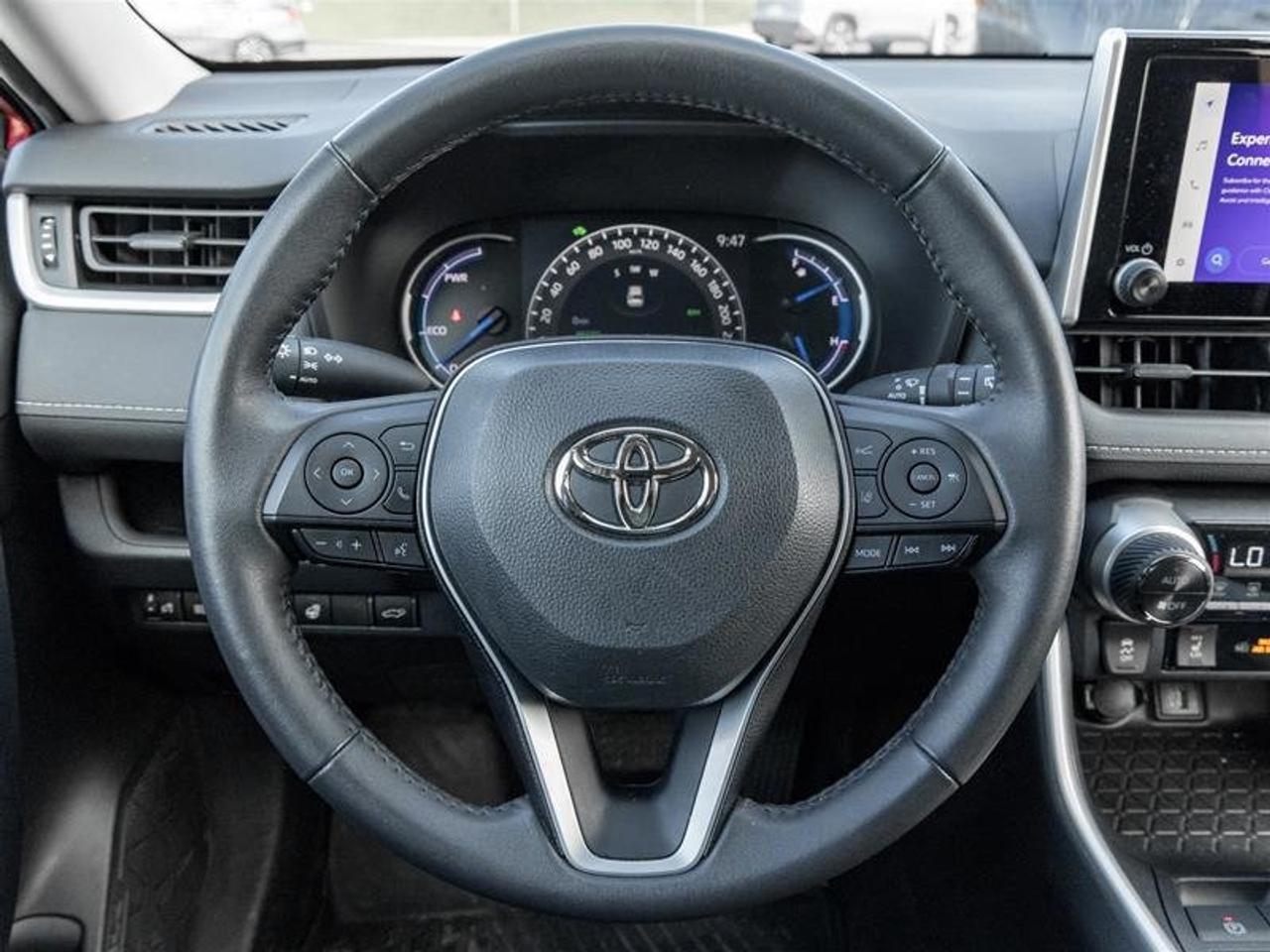 2023 Toyota RAV4 Hybrid XLE AWD Heated Seats| Backup Camera| Moonroof| XLE| AWD Photo