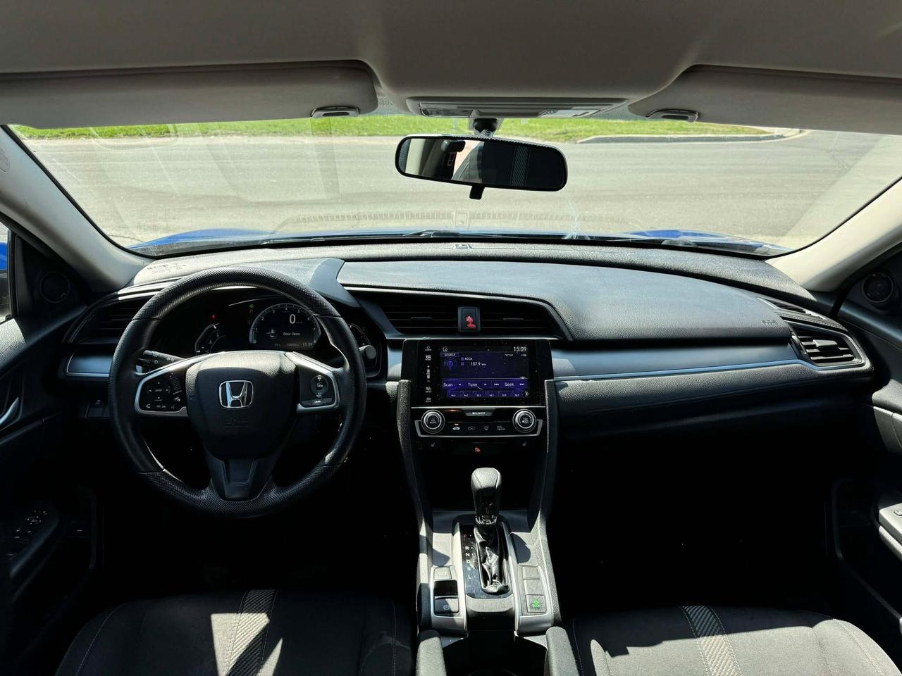 2016 Honda Civic 4dr Cvt Lx Photo