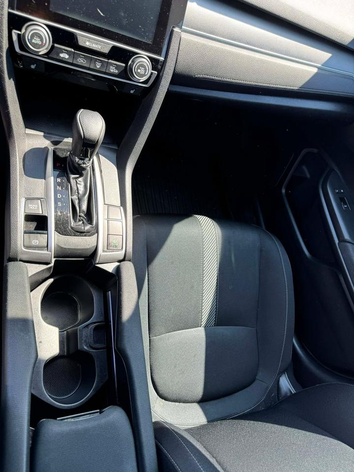 2016 Honda Civic 4dr Cvt Lx Photo