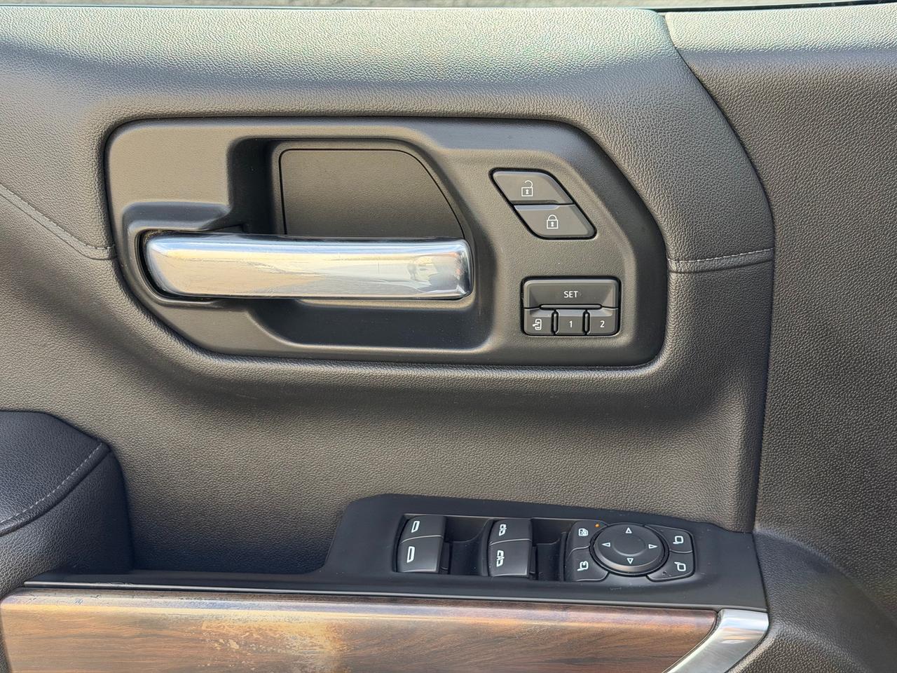 2019 GMC Sierra 1500 SLT **PREMIUM PLUS PACKAGE**CLEAN CARFAX** Photo