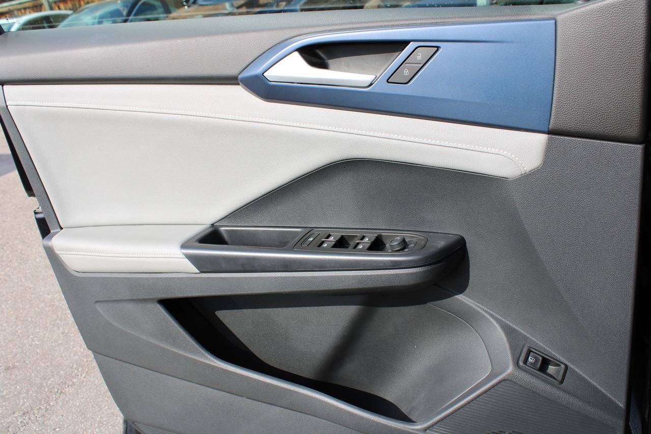 2024 Volkswagen Taos Comfortline Photo