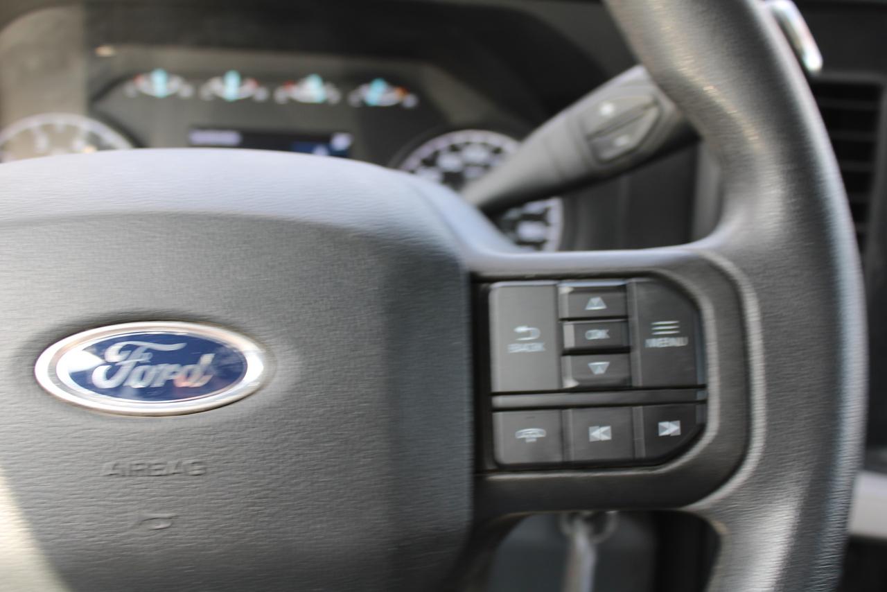 2024 Ford SUPER DUTY F-250 SRW XLT Photo